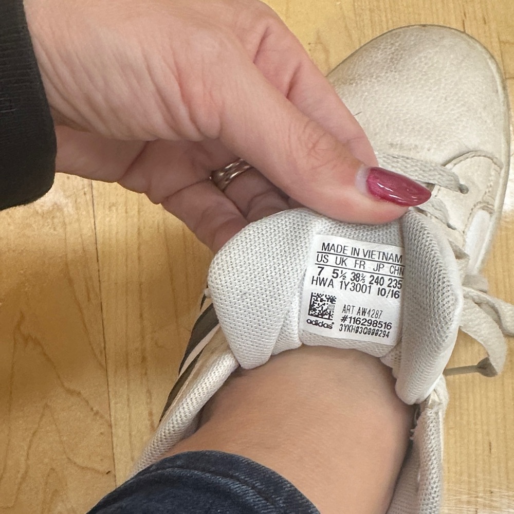 Adidas Memory Foam Sneakers! - Picture 11 of 11